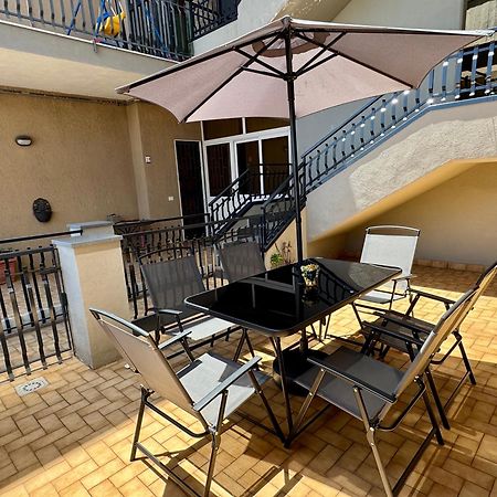 アーチ・カステッロ Acquamarina Luxury Houseヴィラ エクステリア 写真