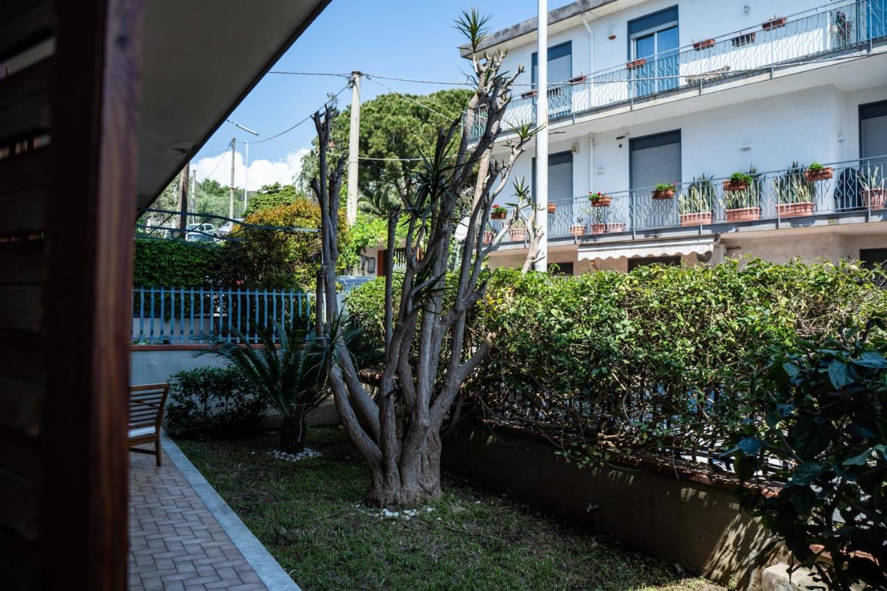 アーチ・カステッロ Acquamarina Luxury Houseヴィラ エクステリア 写真
